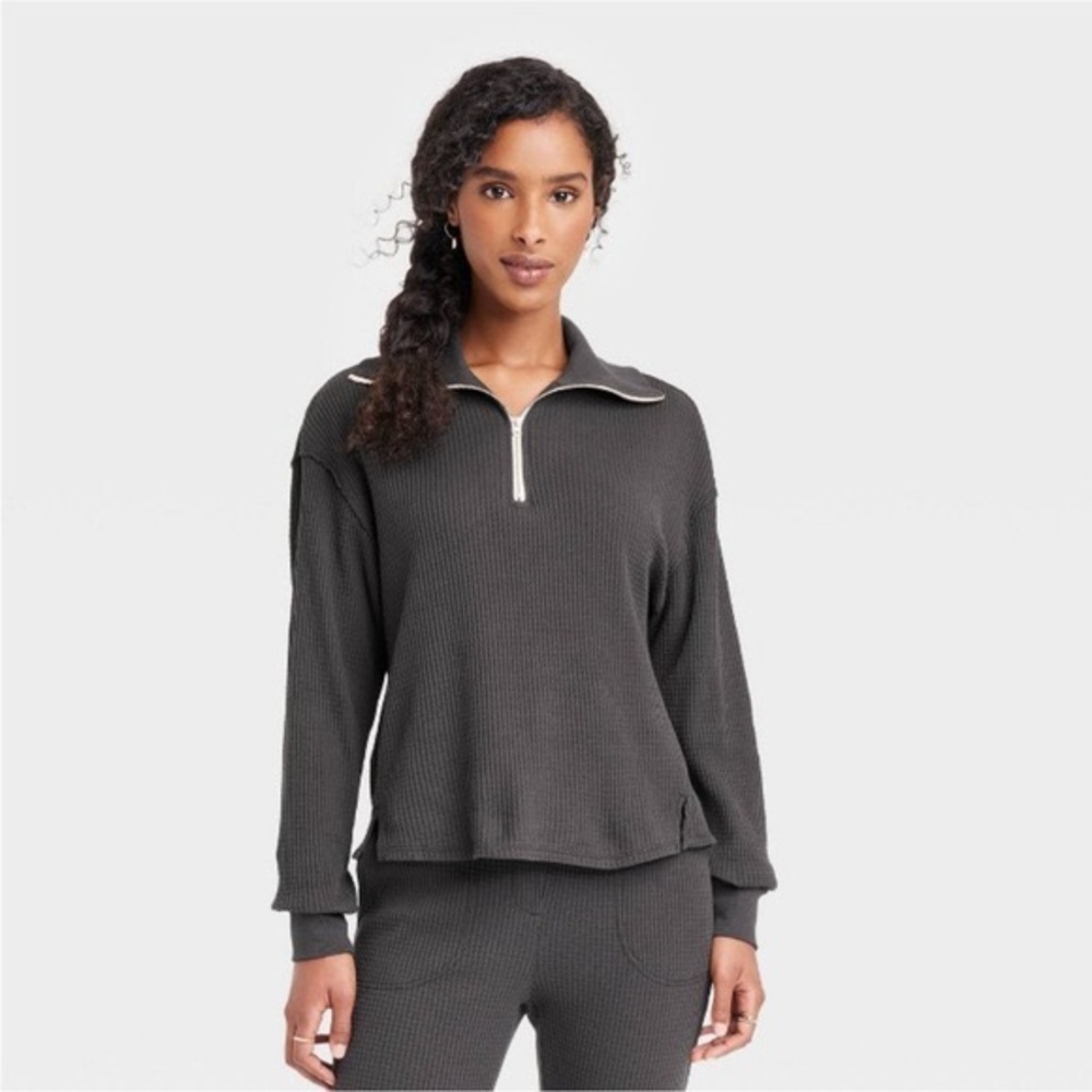 Universal Thread Dark Waffle Knit Quarter Zip Collared Sweatshirt Top, Size M